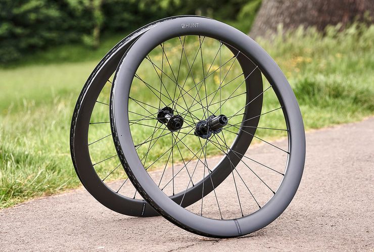 Carbon Fiber Wheels Buying Guide: How to Choose the Best Wheels for Your Riding