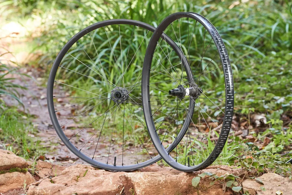 Carbon MTB Wheelset 27.5 Review: The Perfect Balance for Mountain Biking Enthusiasts